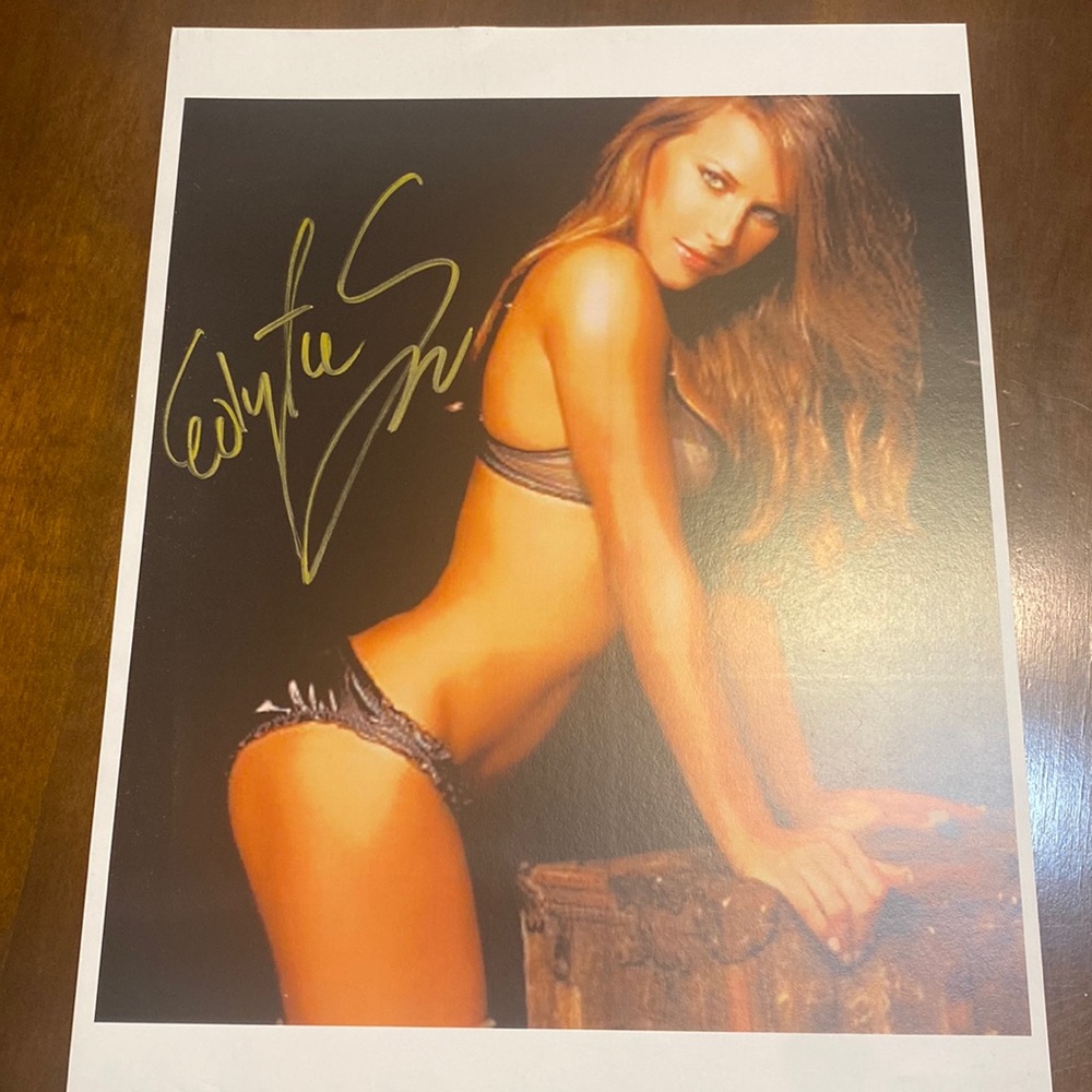 Personally signed photo of Edyta Śliwińska from Dancing with the Stars.
